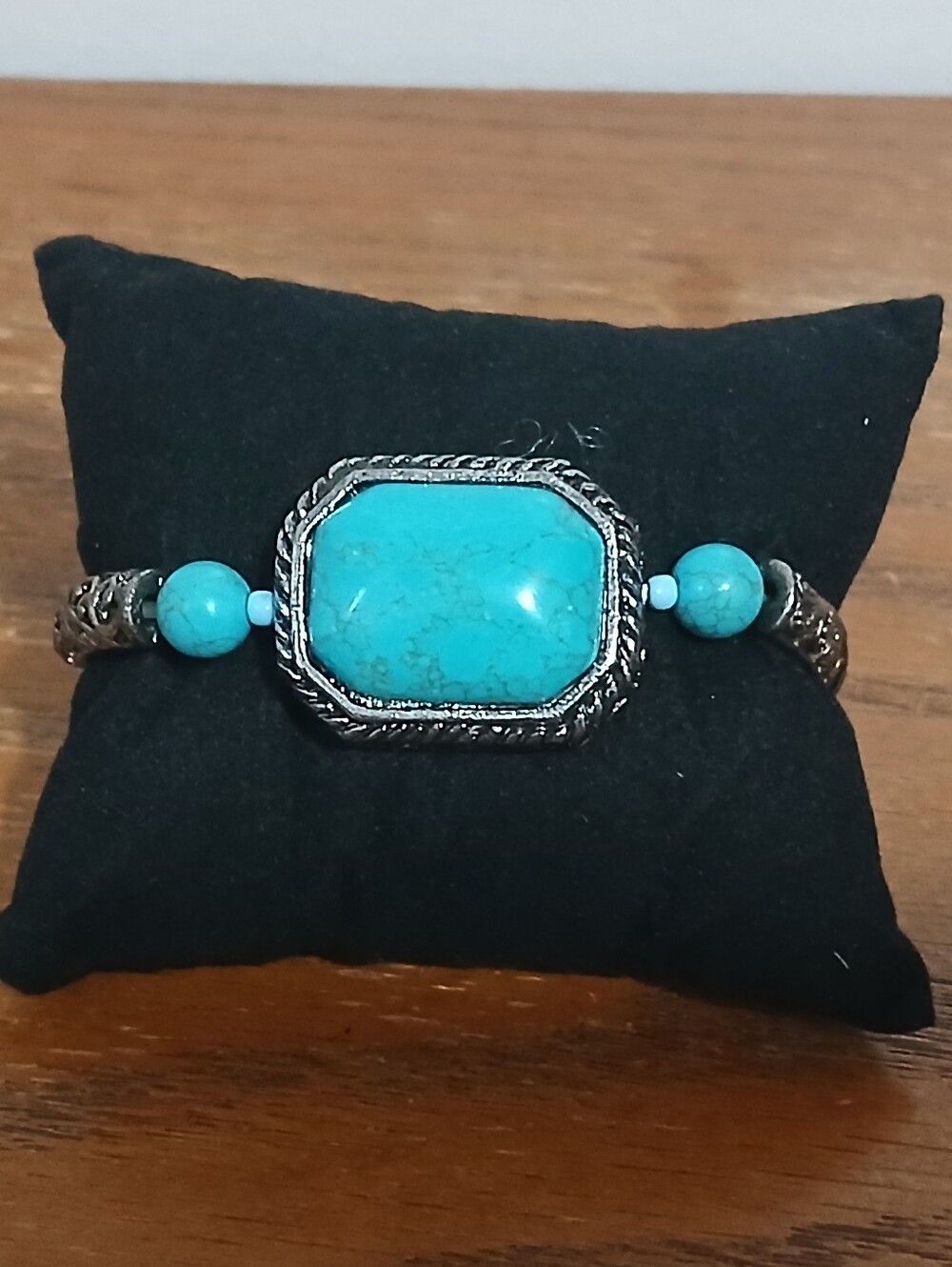 Premier Designs Turquoise Filigree Stretch Bracelet